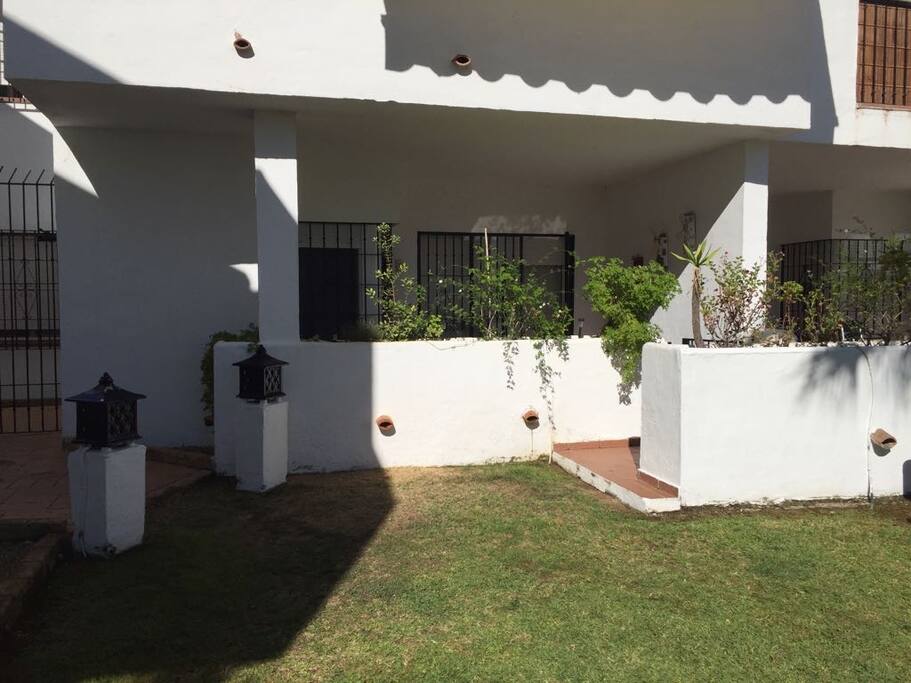ACCESO A PISCINA DESDE TERRAZA