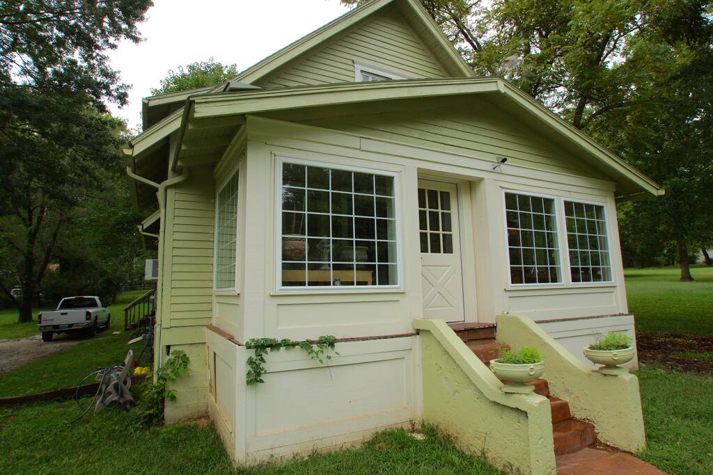 2850 Sq. ft. AirBnb