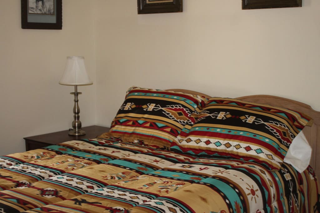 Queen in Apache Cottage