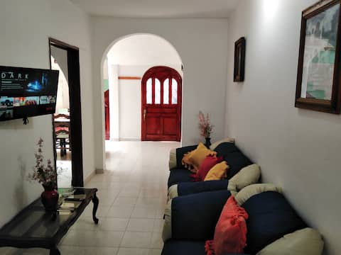 CASA LAS FLORES