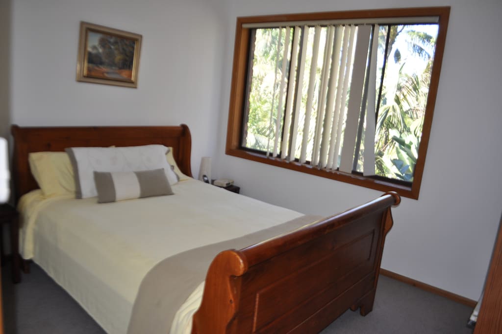 Queen Bed