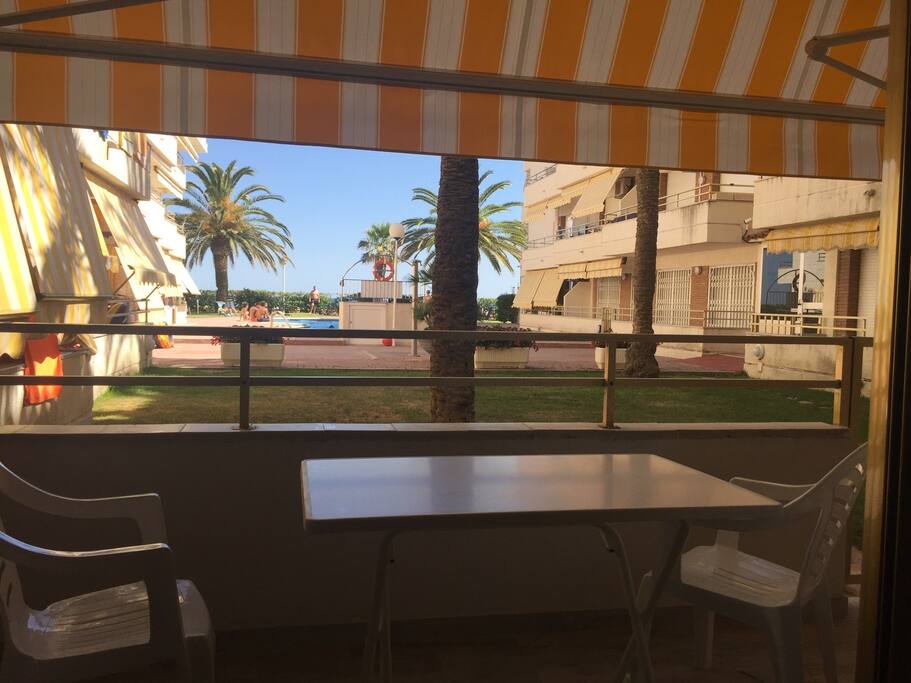 Vista desde Terraza Acceso directo a Piscina
