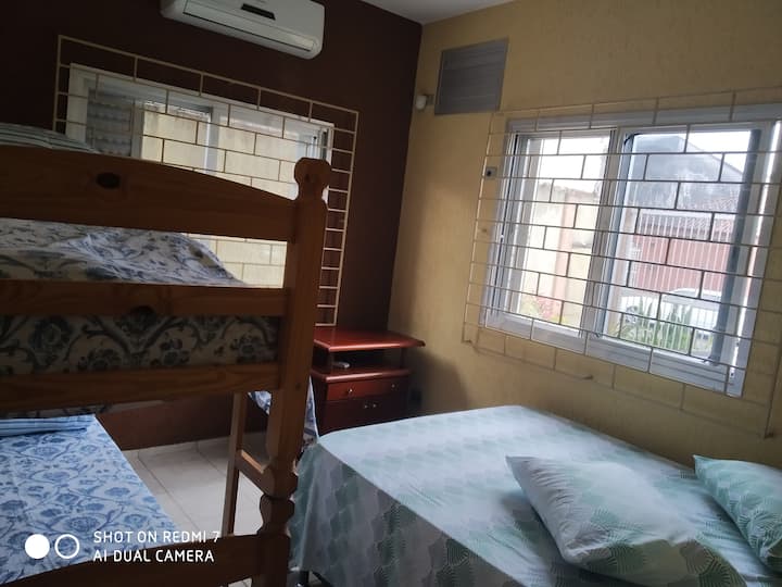 Chumba cha kulala kwa hadi watu wanne