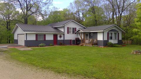 RIVER HOUSE INN