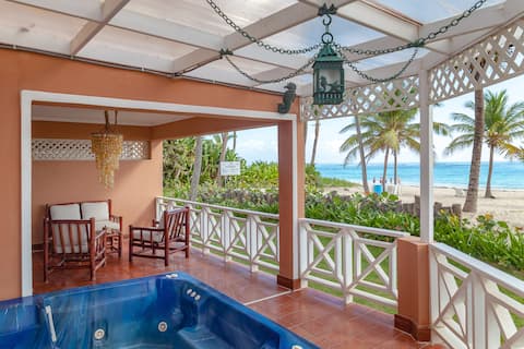 Apartment At Stunning Beach!!!