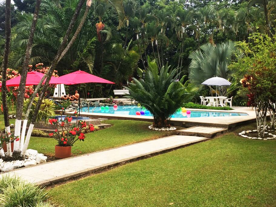 casa campestre con jacuzzi y piscina