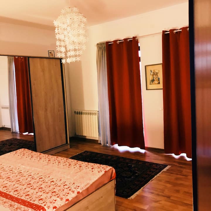 საძინებელი 1