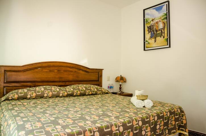 Jazmin-Zimmer, Hotel Casa Maximiliano