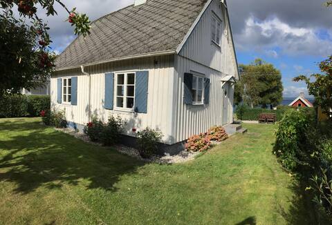 Picturesque cottage by the sea, Skåne