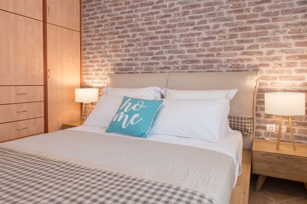 Spacious bedroom