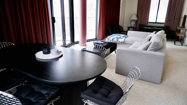 Two bedroom mountain home with spectacular views