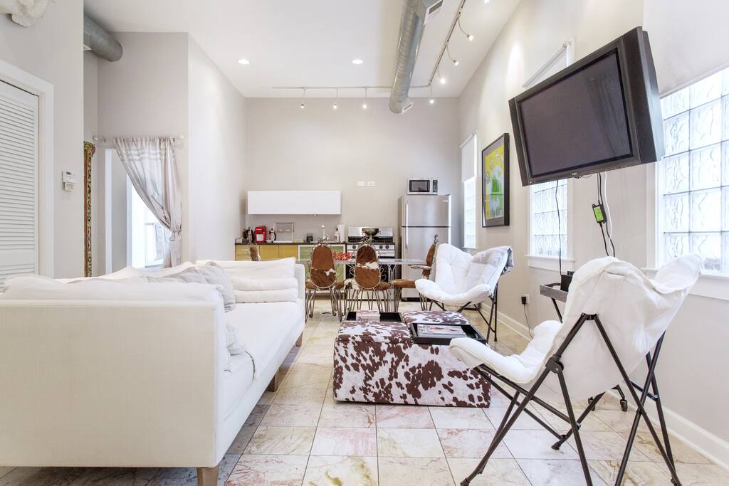 Top 100 Airbnb Rentals 2017 in Chicago, Illinois