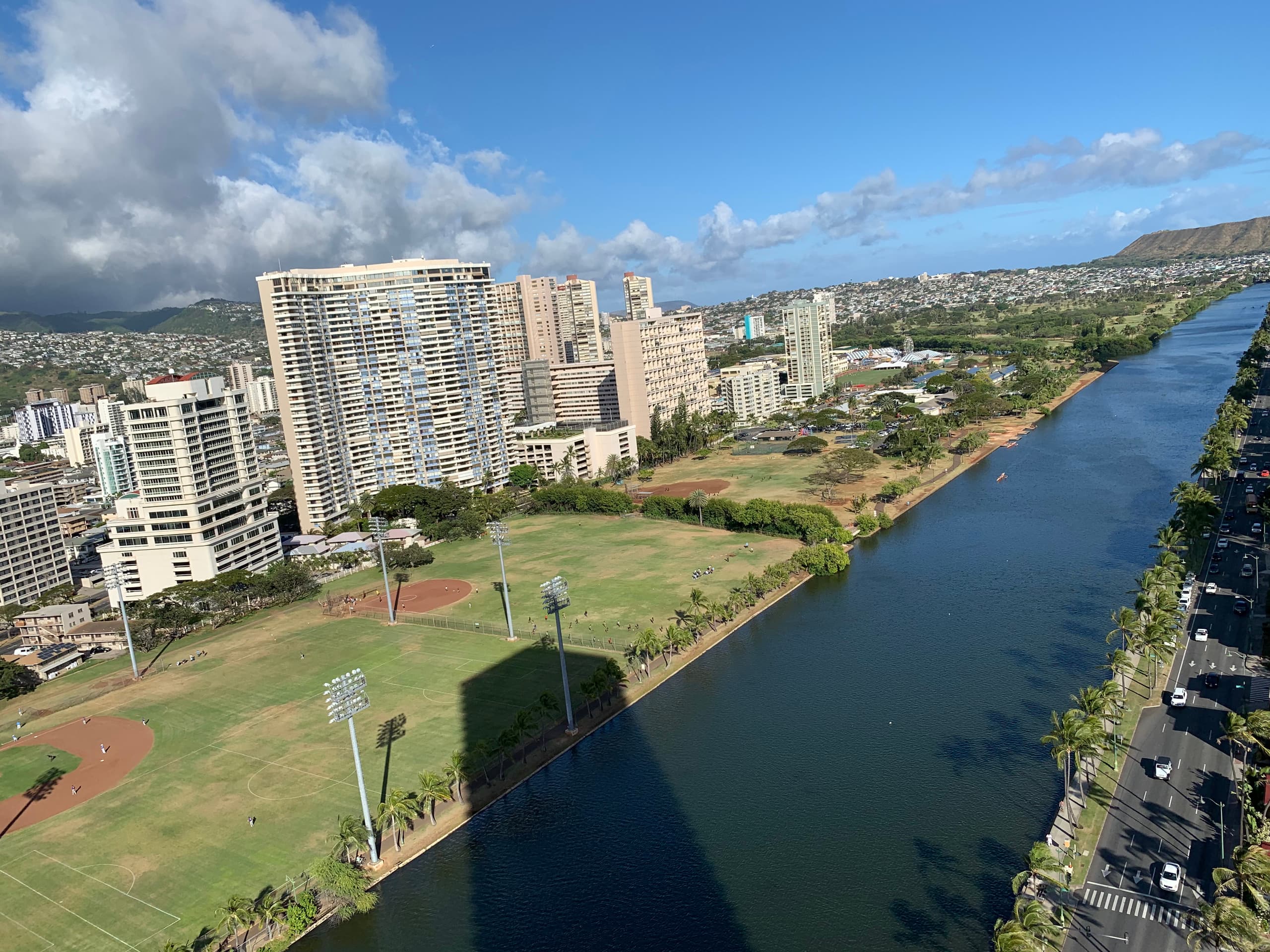 Condo in Honolulu · ★4.63 · Studio · 1 bed · 1 shared bath - Image 10