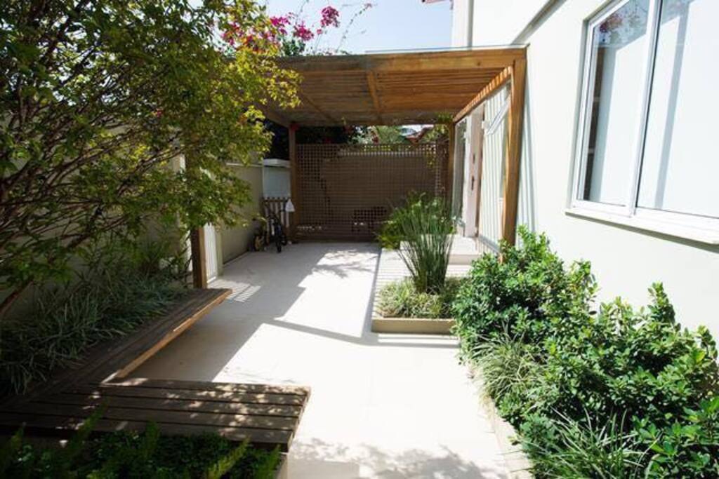 Jardim de entrada
