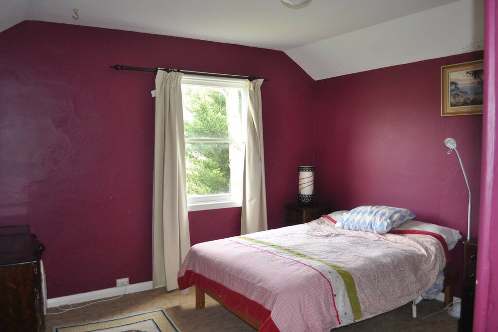 A quiet cottage, plenty of space Houses for Rent in Cooma, New South