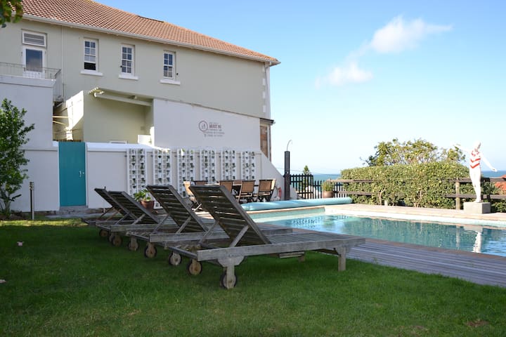 Strathmore Flat in the annex of Chartfield