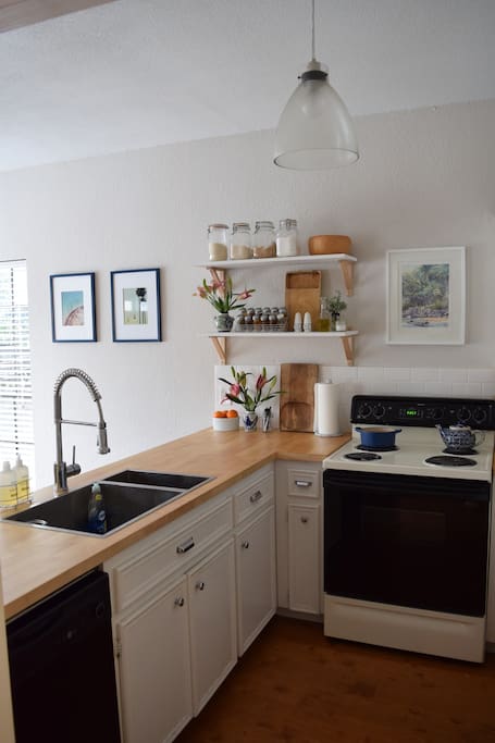 The kitchen is fully equipt with everything you need to feel right at home!