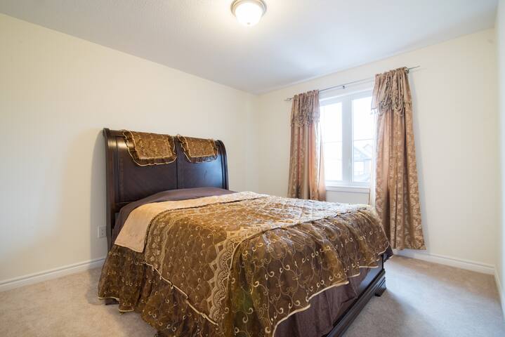 Newly built 3bdm family house Entire house gallery image 4