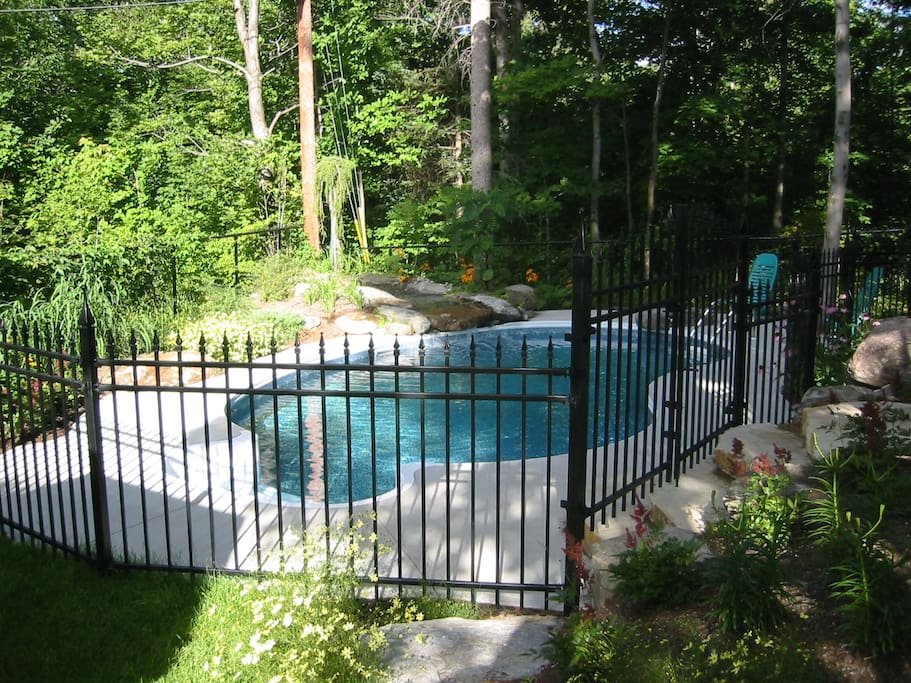 Piscine chauffée très intime
