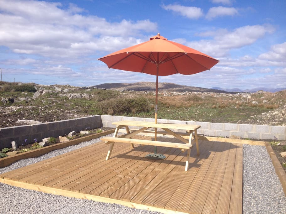Sunny Deck with picnic table and BBQ
