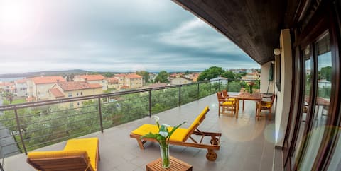 Successful Airbnb property: Apartment with amazing terrace in Općina Medulin