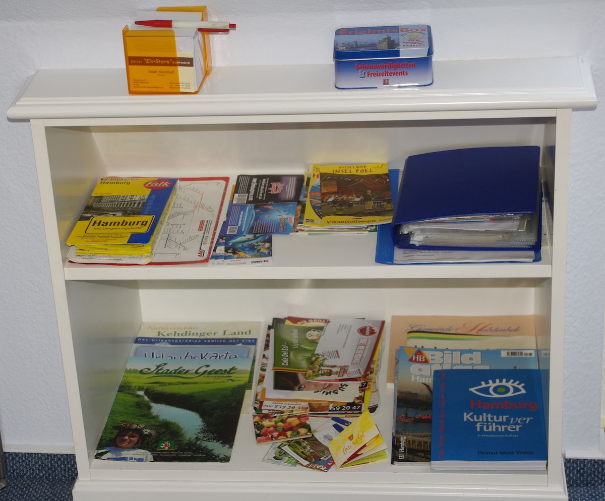 هنا يمكنك أن تجد نصائح حول تناول الطعام في الخارج واستكشاف هامبورغ والمناطق المحيطة بها.