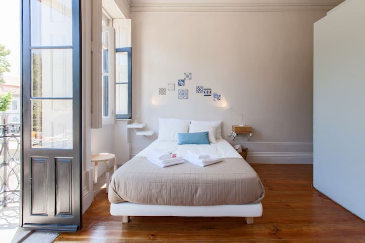 City center AZULEJO AP