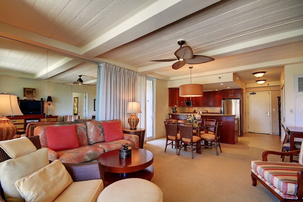 The living room offers a second queen sized pull out bed and there is also a single cot with thick mattress. New TV, wifi, HBO and other upgraded channels.