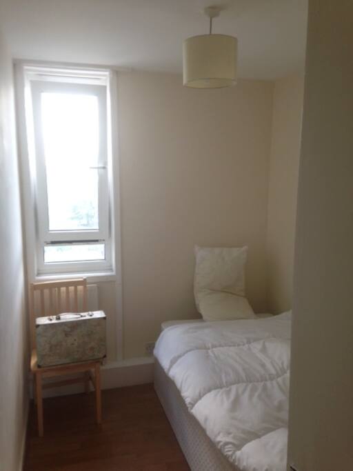 Single bedroom