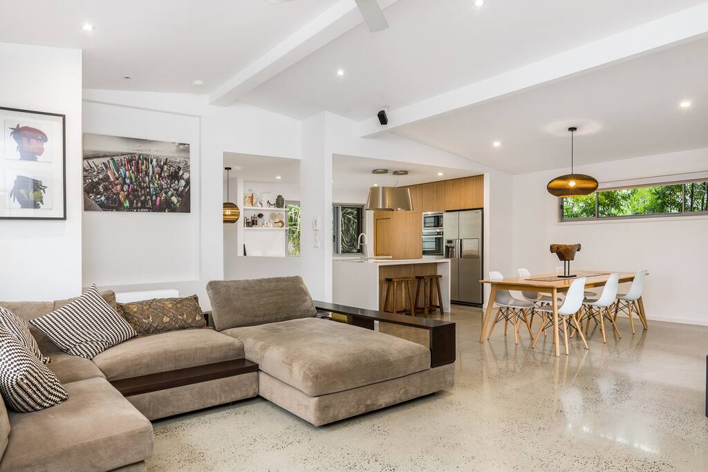Lounge Room