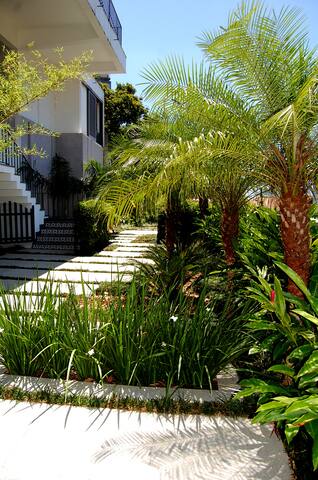 Beautiful house with view in Rio. Entire HouseOnly gallery image 4