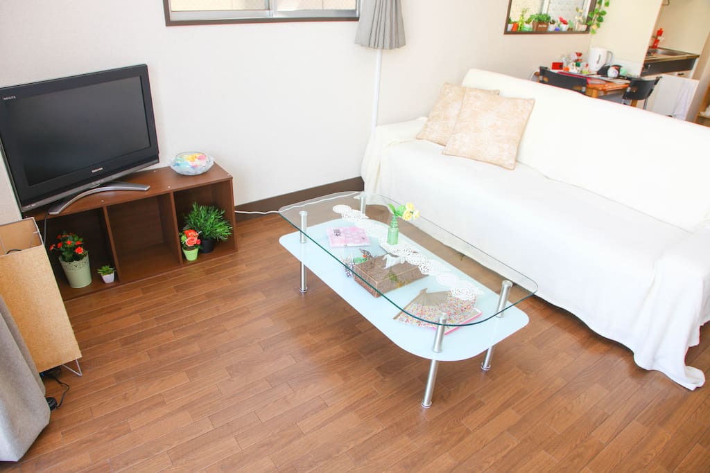 TV, sofa