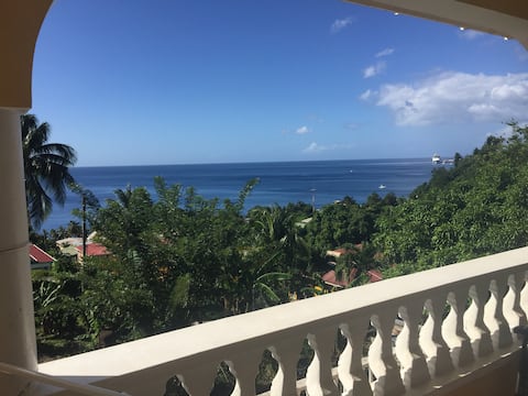 Modern Air Conditioned Home For Family & Adventure