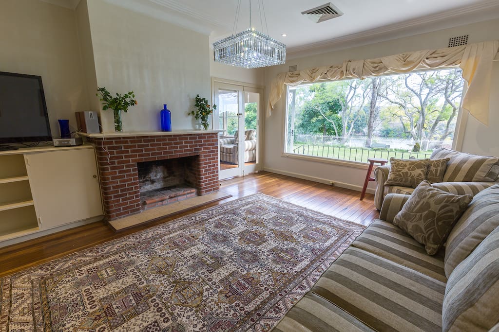 Lounge room with views out over the Nepean River & stunning sunset's