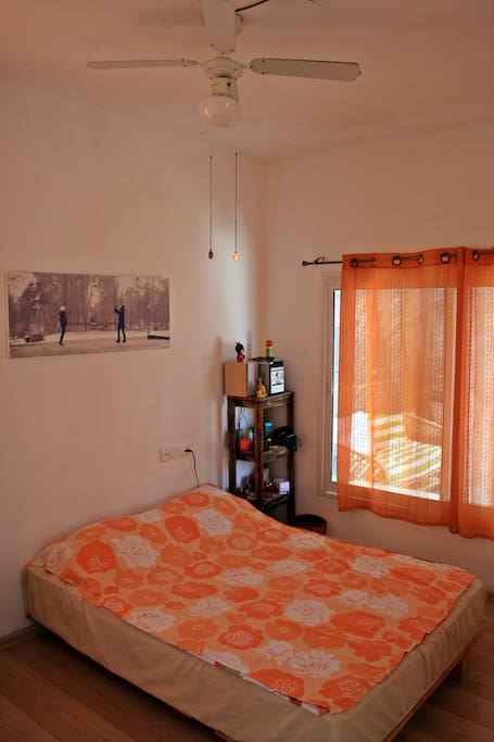 Bed room