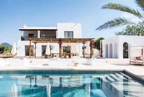 Stunning Eco Villa "Can Cuco" south Ibiza, seaview