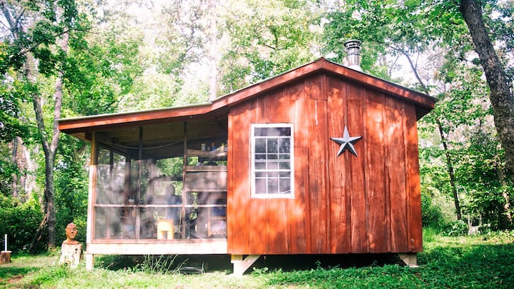 Secluded Tiny “Mayapple” Artist/Spiritual Retreat
