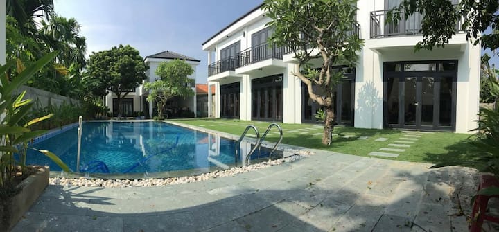 1 Family Room And 2 Sunrise Doulbe Room - 會安市