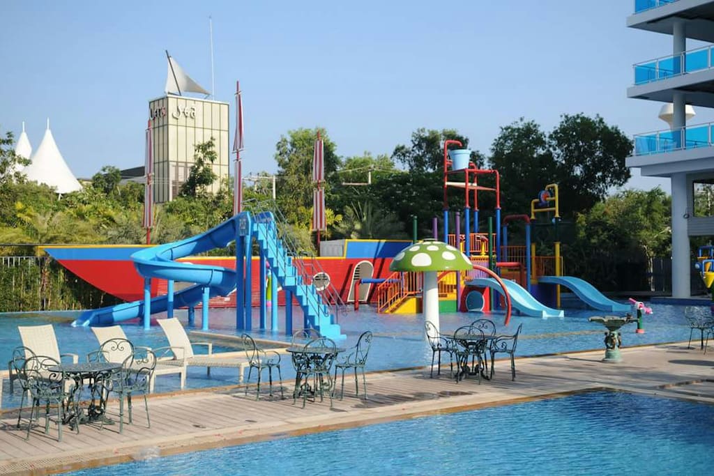 Lovely Water playground for you children