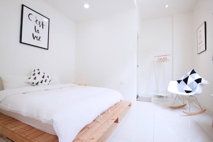 Central Taichung 01, 3 mins FengChai night market