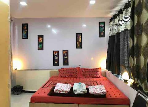 1 Room near Ajanta & Ellora-breakfast included #A1
