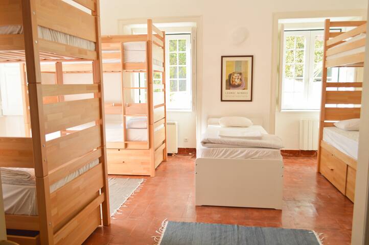 Mixed dormitory | 7 beds | 750m from the beach