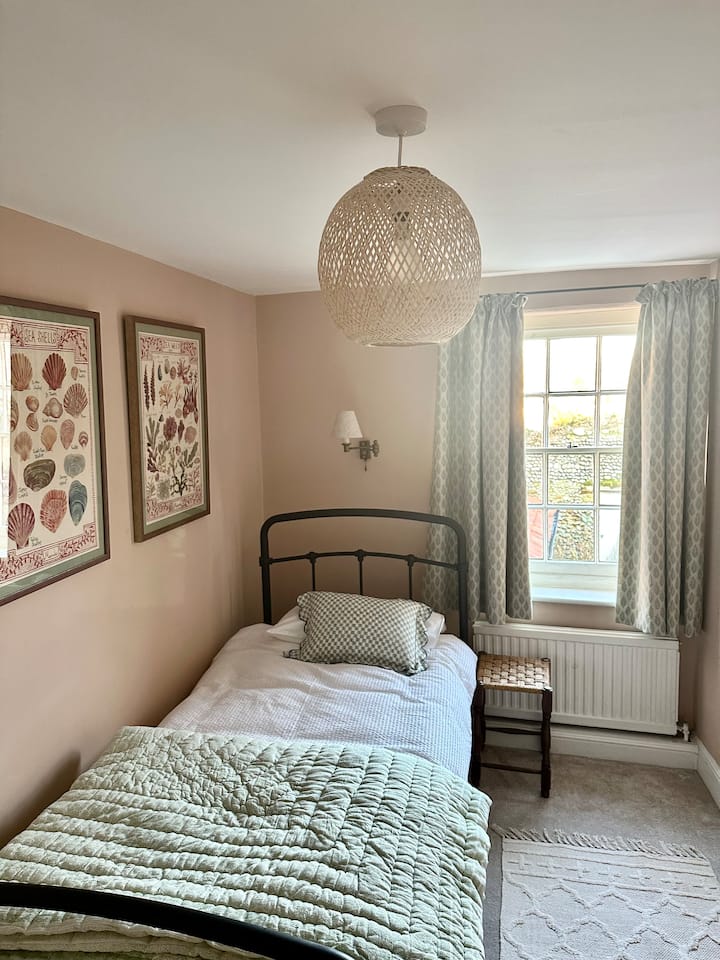 Single bedroom, this room has a trundle bed so could sleep 2 on request 