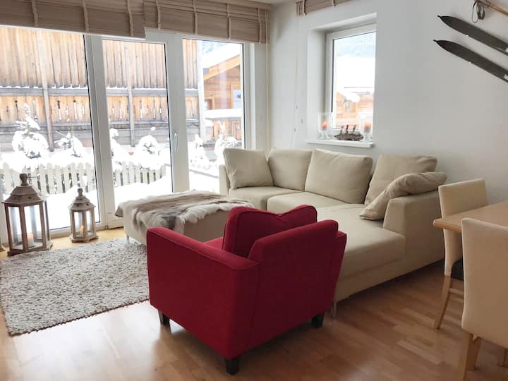 Ski-in Ski-out 8 Beds
Available March 2026 - Obertauern