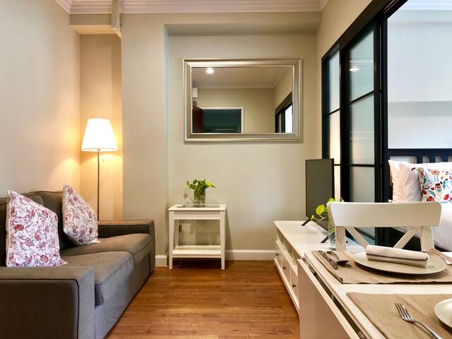 2BR_APT_SUKHUMVIT SOI 12_ TERMINAL21_5 MIN WIFI567 gallery image 2