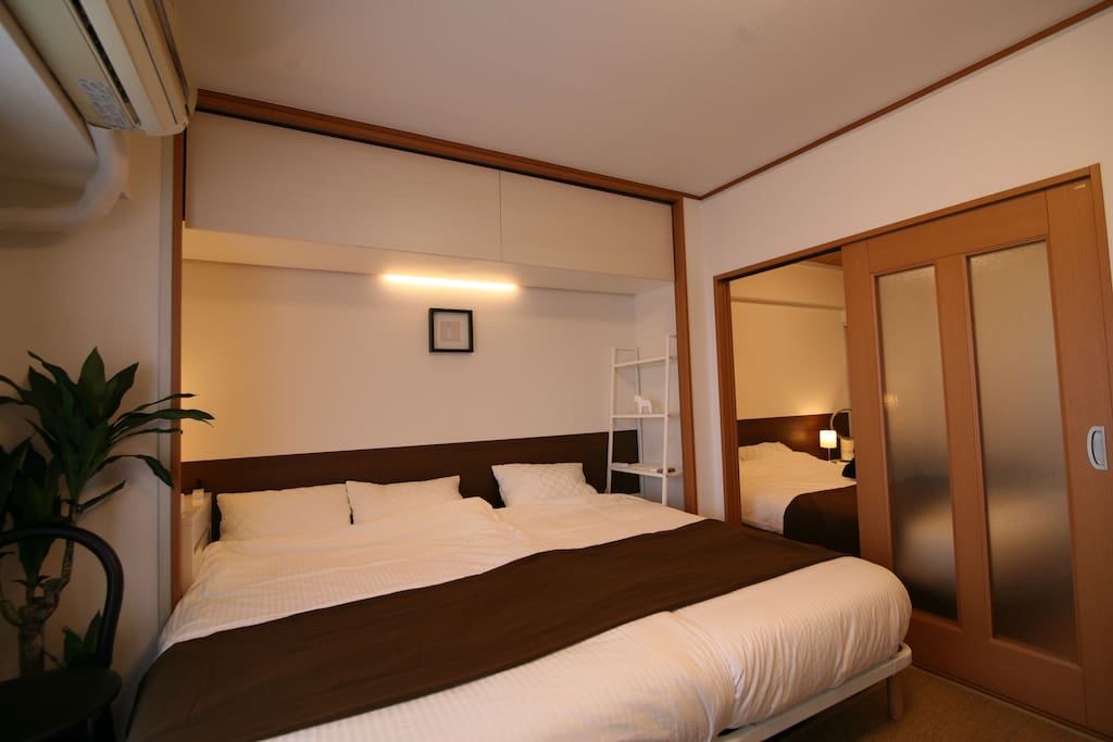 Three-quarter bed + Single bed (Comfy beds!)