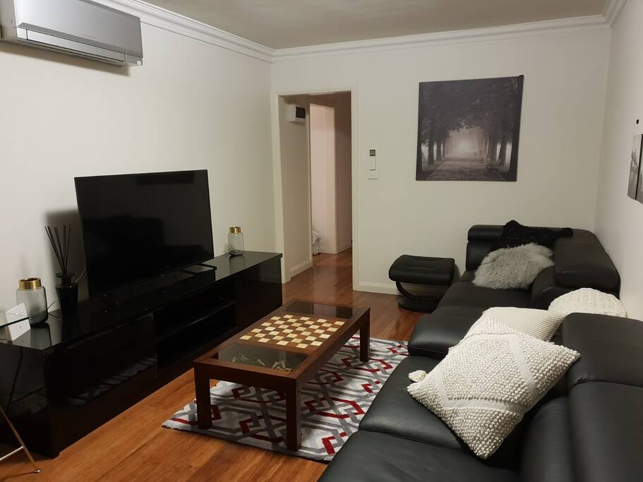 Loungeroom