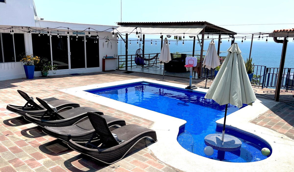 Welcoming Beach House in Atami, near El Tunco Surf