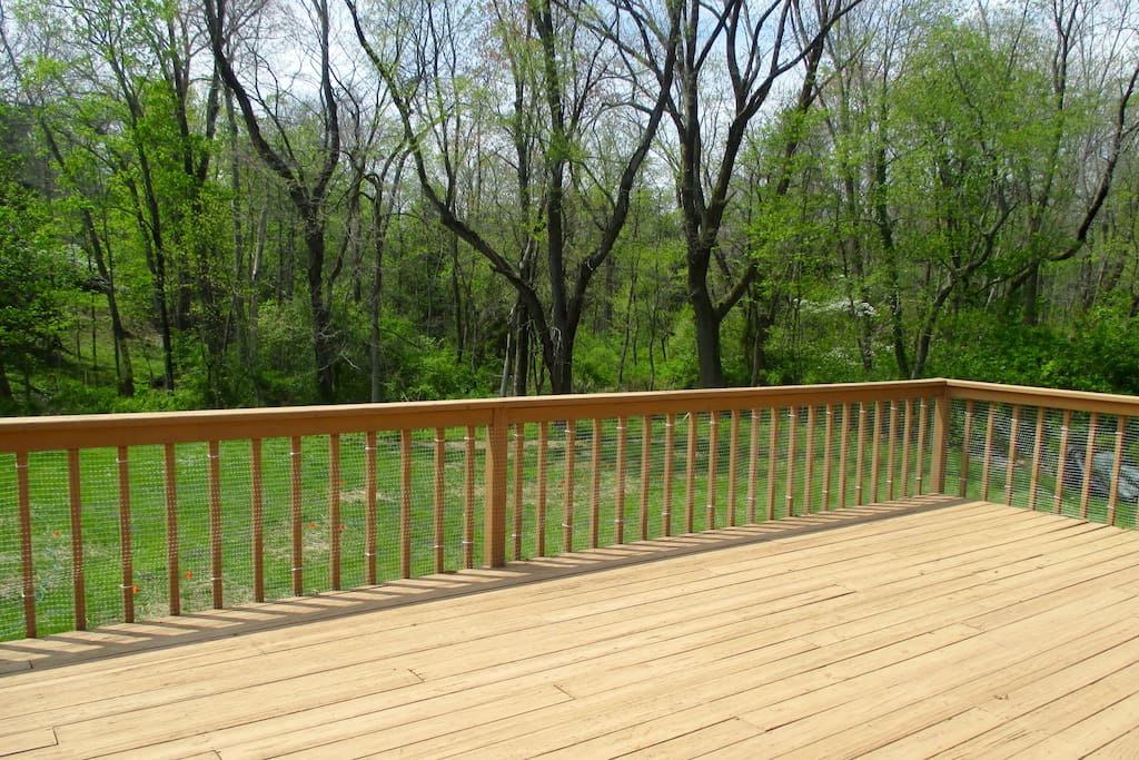 Large Deck with Grill