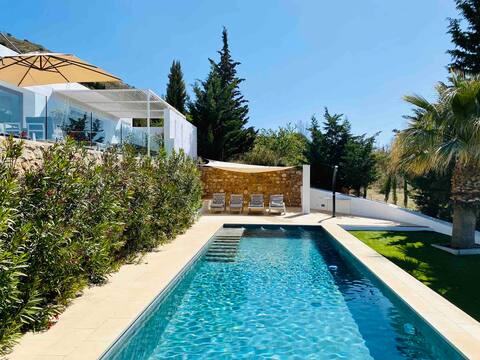 Alpujarra Escape - The Glass House